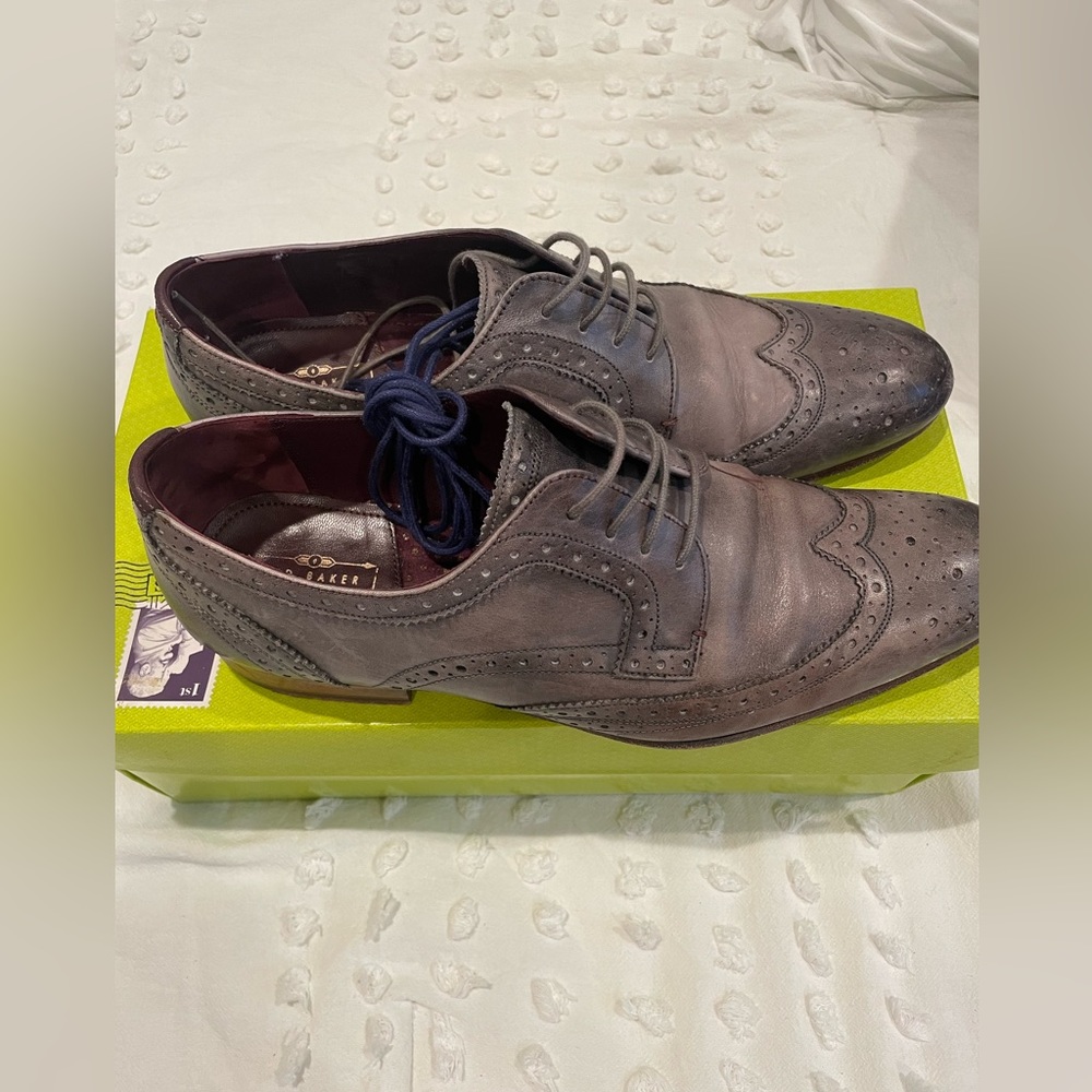 Men’s Ted Baker Brogue Dress Shoes - Picture 4 of 7